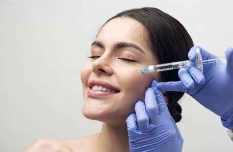 Elska Skin Clinic Jakarta - Chendra Cahyadi photography took the profile photography of Elska Clinic Profile