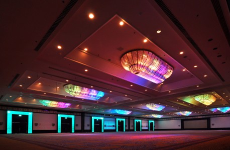 Shangrila Interior Photography Surabaya - Chendra Cahyadi photography took the profile photography of Shangrila Hotel at Surabaya. Shangrila hotel need to present the beauty of the ballroom.