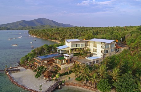 D'Season Barracuda Hotel Interior and Architecture Photography Karimun Jawa - Chendra Cahyadi photography took the interior photography of D'Season Barracuda Hotel at Karimun Jawa. D'Season Barracuda Hotel offers personalized service upon your visit to Karimun Jawa.