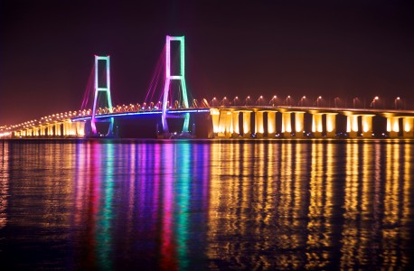 Philips Suramadu Architecture Photography Surabaya - Chendra Cahyadi photography took the Architecture photography of Philips Suramadu at Surabaya. Suramadu is the bridge across the Madura Strait, connecting Java Island (in Surabaya). 