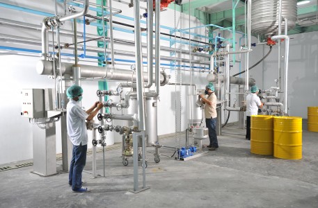 Sima Arome Surabaya Profile Photography Surabaya - Chendra Cahyadi photography took the profile photography of Sima Arome at Surabaya. Sima Arome produces natural extract and essential oils from natural ingredients.