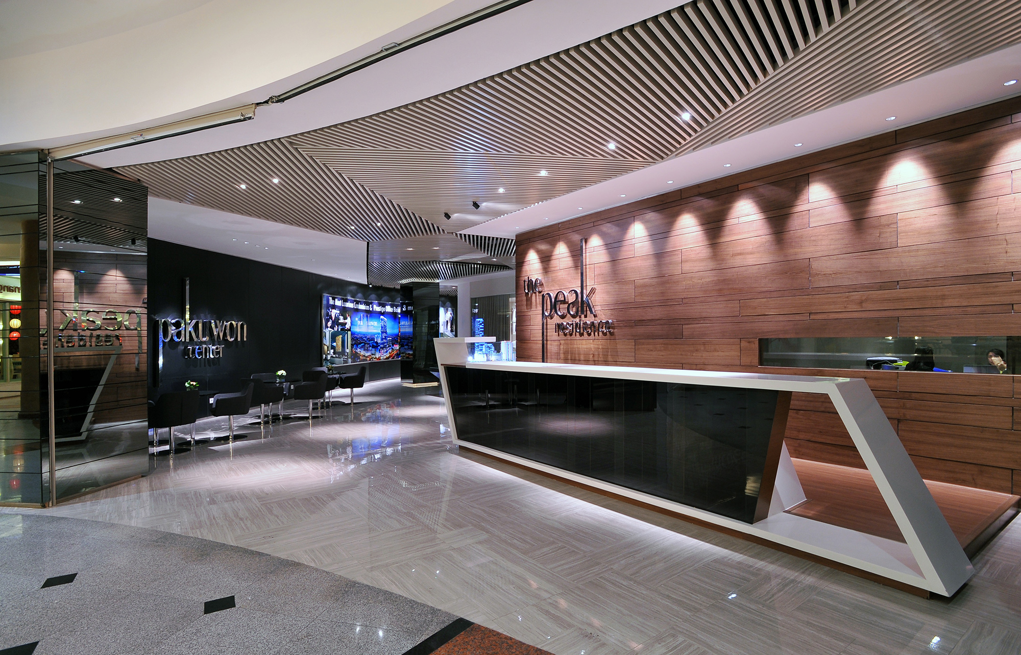 The Peak Apartment Pakuwon Photography Surabaya - Chendra Cahyadi photography took the interior documentation photography of The Peak Apartment Pakuwon at Surabaya.