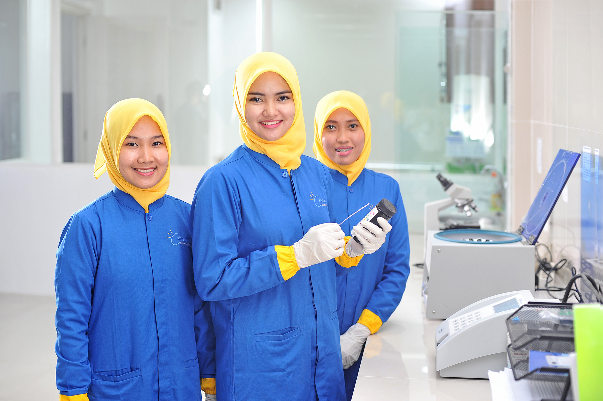 Cahaya Diagnostic Center Profile Photography Surabaya - Chendra Cahyadi photography took the profile photography of Cahaya Diagnostic Center  at Surabaya. Cahaya Diagnostic Centre is a modern check up laboratory in Surabaya.