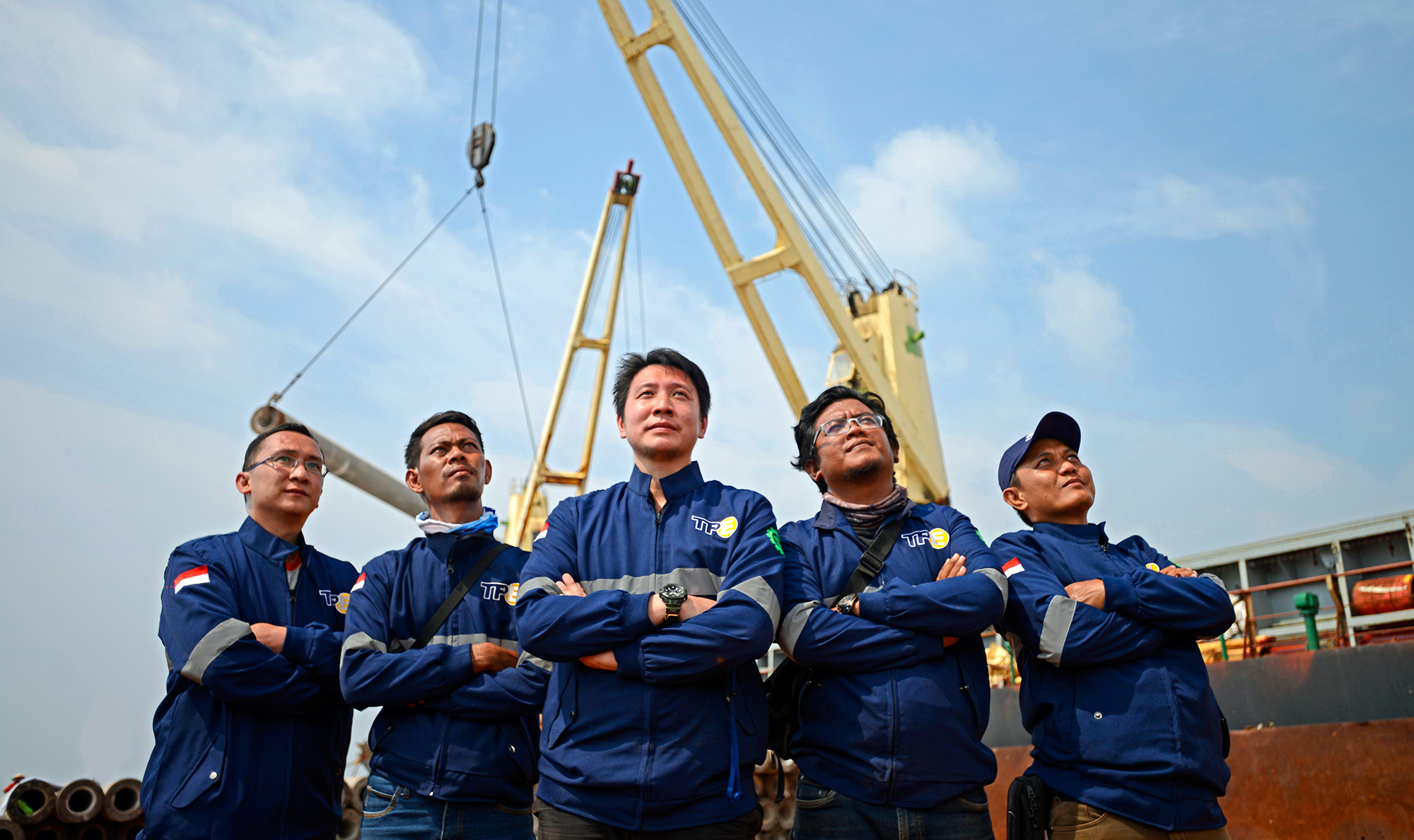 TPE Logistic Surabaya Pontianak Profile Photography - Chendra Cahyadi photography took profile photography of TPE Logistic Surabaya Pontianak at Surabaya. Pusaka Logistic is one of the pioneers in providing reliable transportation service to customer.